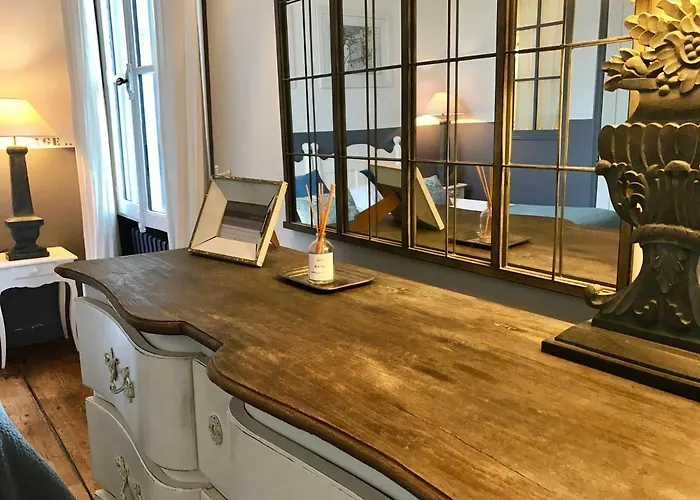 Vue Sur Cour Bed & Breakfast La Rochelle 